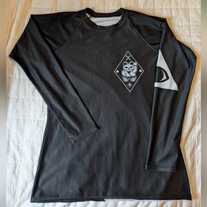 Nine Lives Jiu-Jitsu "Gato" Black/White Long Sleeve Rash Guard - Large